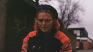 Annie-Dog-Artist-Press-Shot-335x256